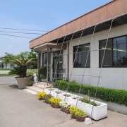 赤城グリーン社屋前